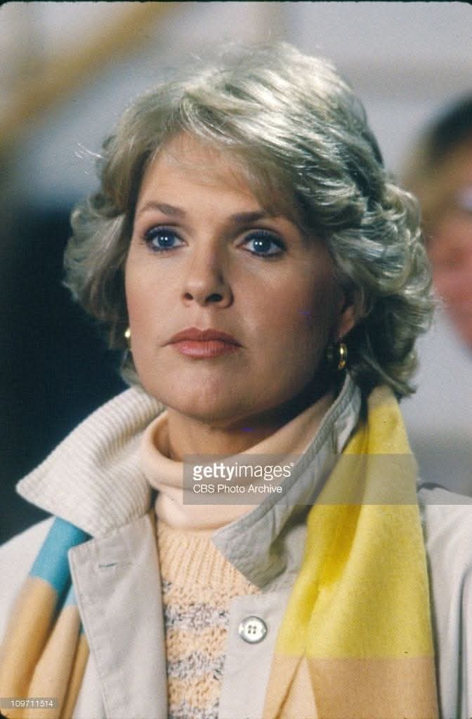barbaravitali2's tweet photo. Happy Birthday @SharonGless May 31,1943 #CagneyAndLacey #TyneDaly #SharonGless https://t.co/erOKhYZBsV
