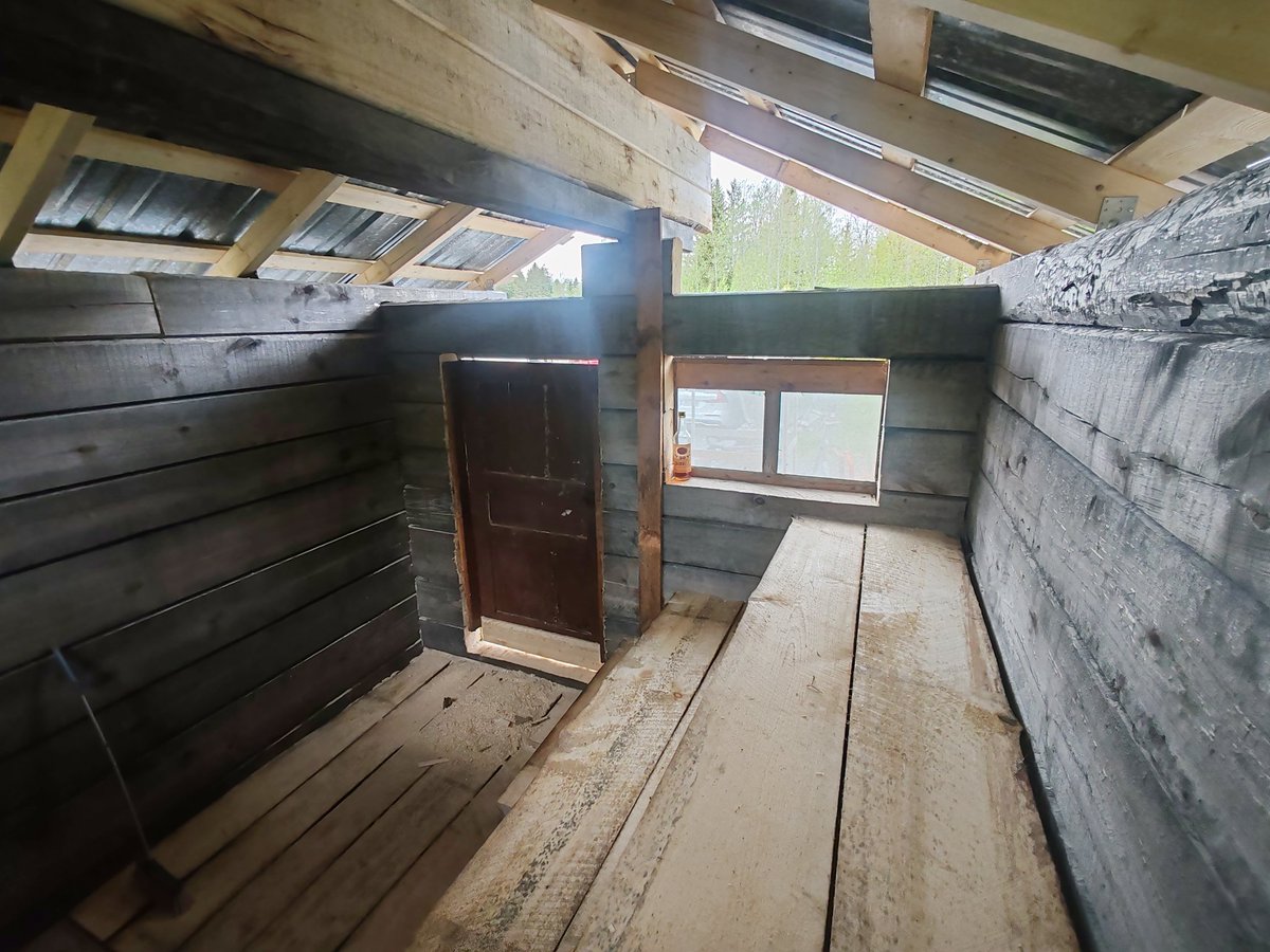 Timpuria yritän leikkiä, joku varmaan sanoo, että suutari pysyköön lestissään...