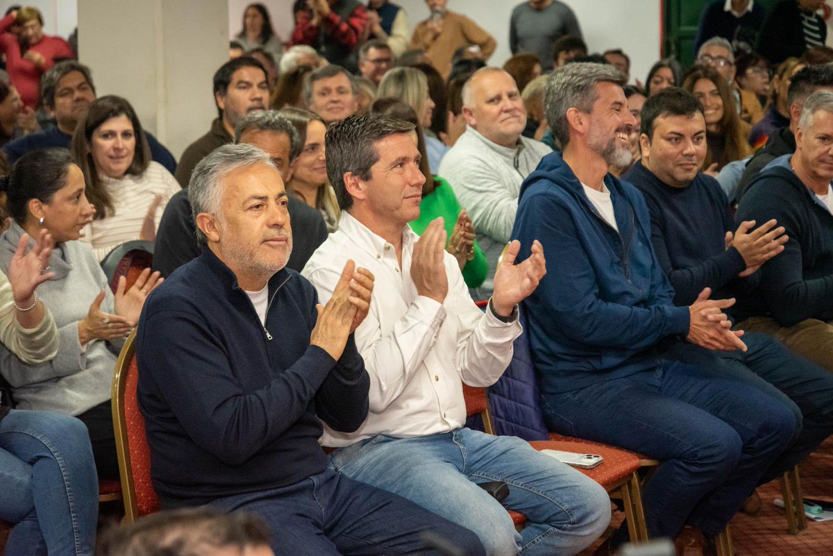 🇦🇹En el Congreso Provincial de la <a href="/ucrmendoza/">UCR Mendoza</a> , los congresales partidarios aprobamos por amplia mayoría que las candidaturas legislativas del 2025 sean definidas mediante un proceso interno transparente y democrático.