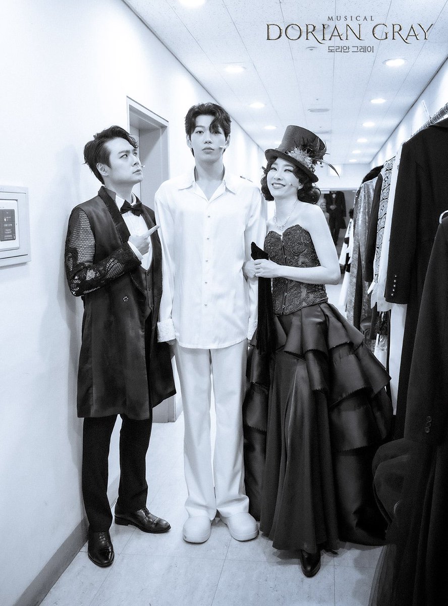 Robinjskim's tweet photo. #DORIANGRAY
#전지적로빈시점 #9
#로빈킴이간다.도리안그레이편
무대&amp;백스테이지

#도리안그레이
#문유강팔다리길이실화냐
#Photographedbyrobinkim https://t.co/gu9IT21bjb