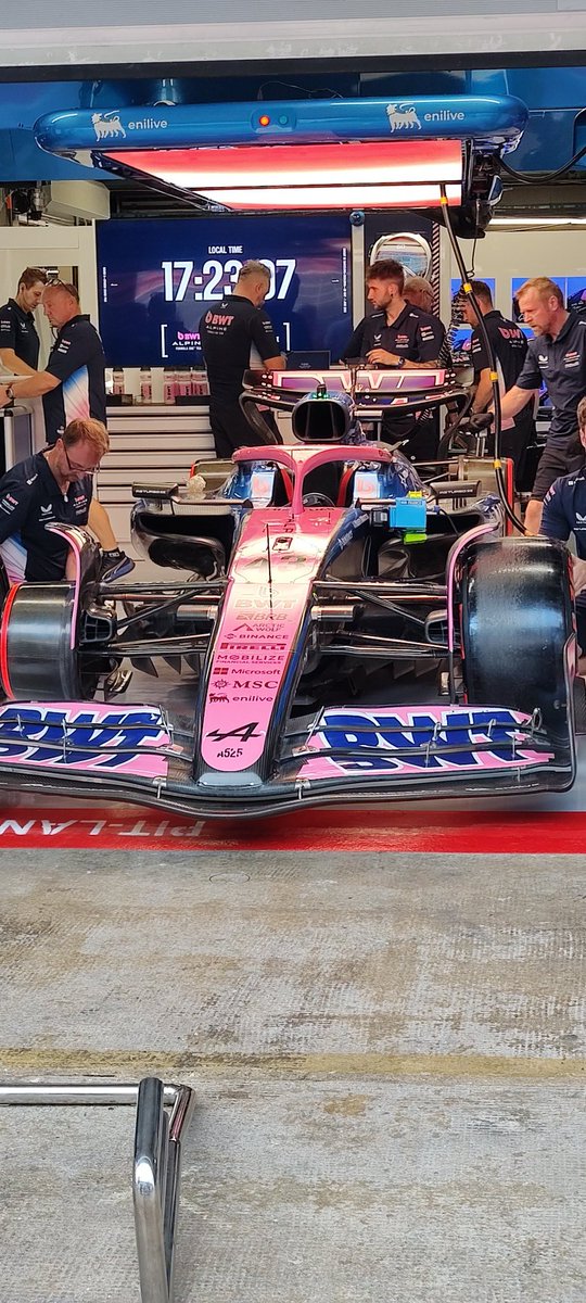 Hoy hablé mucho con la gente del equipo Alpine, a Franco se lo ve súper cómodo y los mecánicos son igual de profesionales que en el resto de los equipos, esto es F1.
No hay boicot ni nada parecido, y al equipo no le agrada recibir insultos por redes sociales.
La pasion argentina