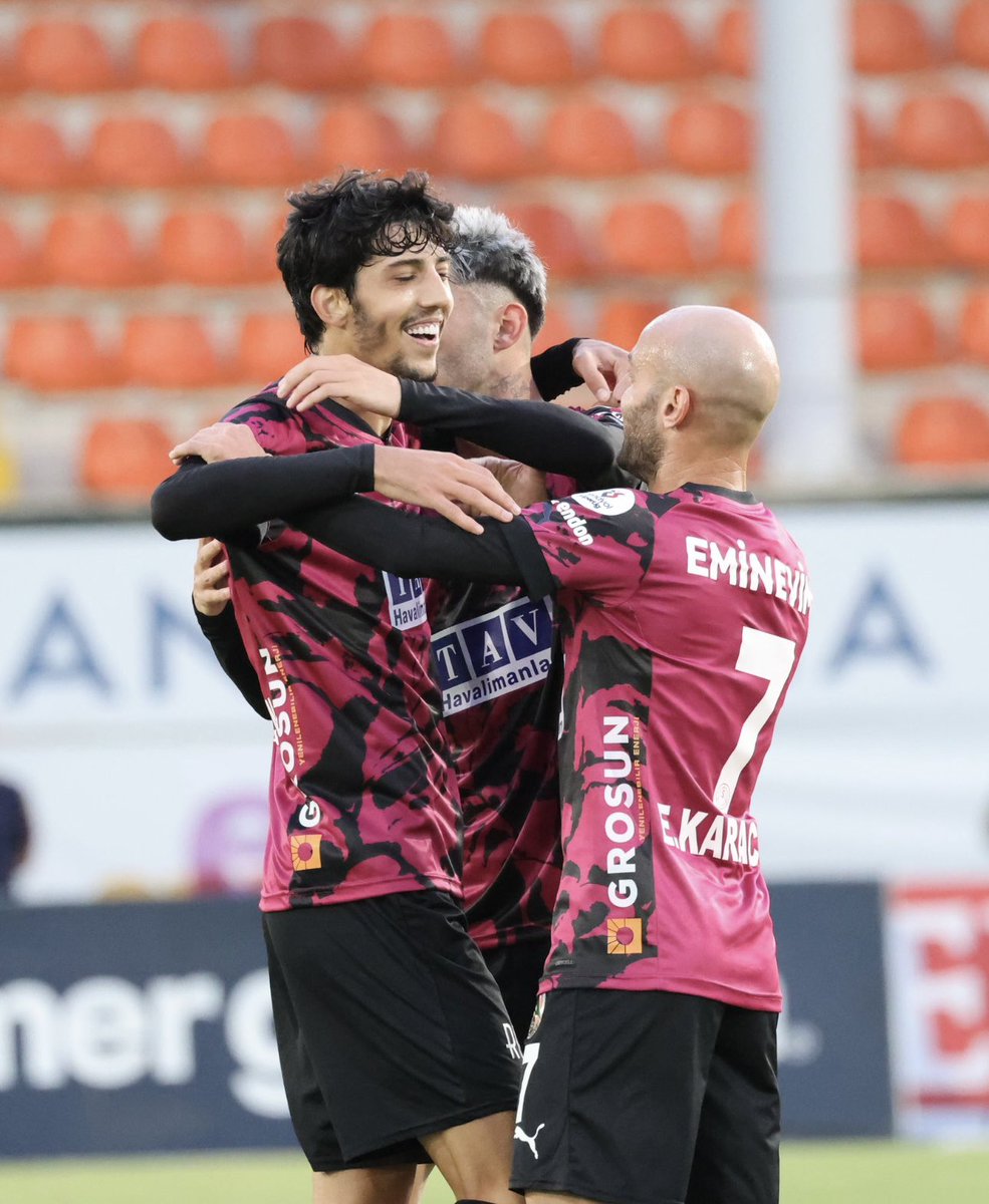 MS | Alanyaspor 2-0 Sivasspor 

⚽️ 33’ Enes Keskin
⚽️ 66’ Arda Usluoğlu