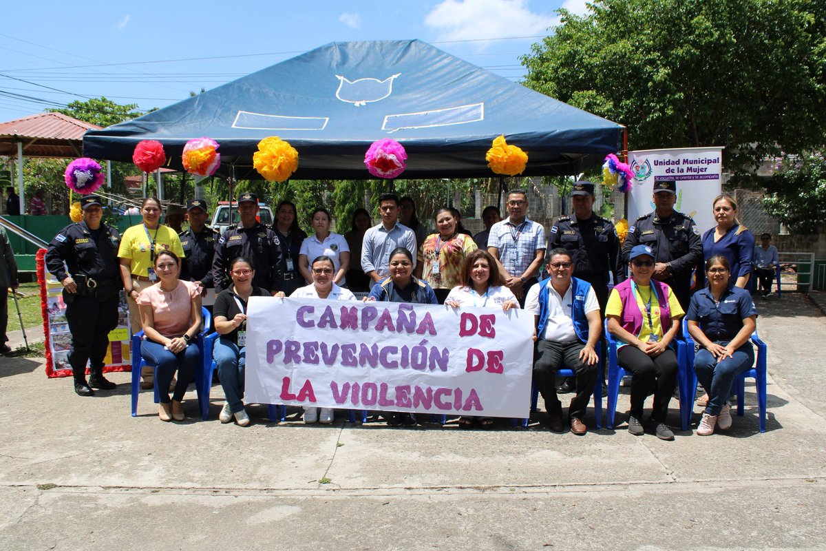 PDDH El Salvador (@pddhelsalvador) on Twitter photo Cumpliendo con el Trabajo Territorial de la #ProcuradoraDDHH <a href="/RaqueldeGuevara/">Raquel de Guevara</a>, #PDDHChalatenango participó en Campaña de prevención de violencia
realizado en Cantón Guarjila, Chalatenango, coordinada por el Comité Interinstitucional de Prevención de Violencia de Chalatenango. Cumpliendo con el Trabajo Territorial de la #ProcuradoraDDHH <a href="/RaqueldeGuevara/">Raquel de Guevara</a>, #PDDHChalatenango participó en Campaña de prevención de violencia
realizado en Cantón Guarjila, Chalatenango, coordinada por el Comité Interinstitucional de Prevención de Violencia de Chalatenango.