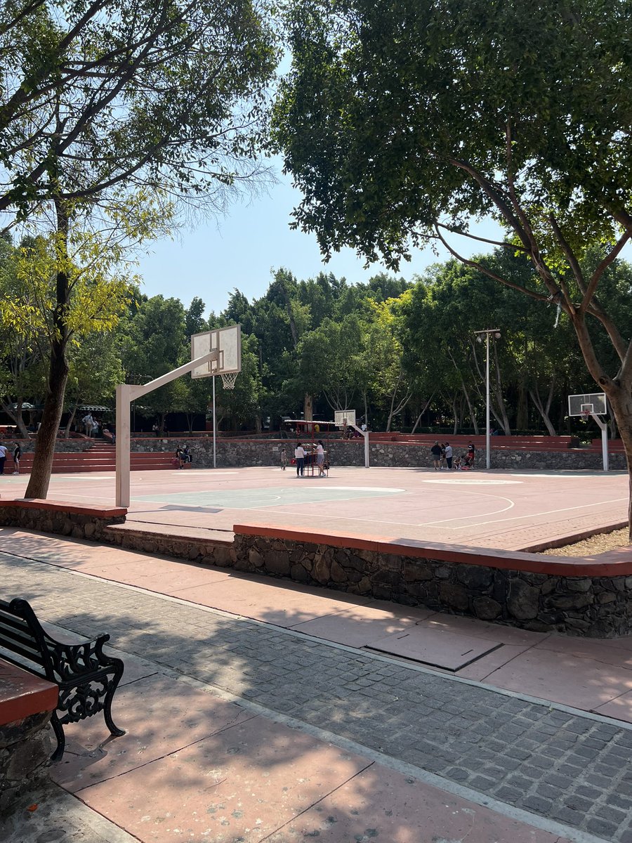 evmarko24's tweet photo. @WorldWideWob San Miguel de Allende https://t.co/QQjC3ehGPX