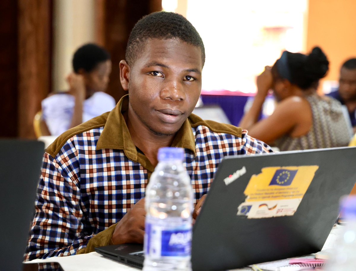 Gra1Gracious's tweet photo. Thank you @ngoforum, @CTGAcademy & #Philanthropy4Development for empowering us to create solutions from within.
The future of sustainable activism is LOCAL!
#Fundraising #CivicSpace #LocalFundraisingTraining #ChangeTheGame #Giving4Devt https://t.co/d6KOQgsNtS