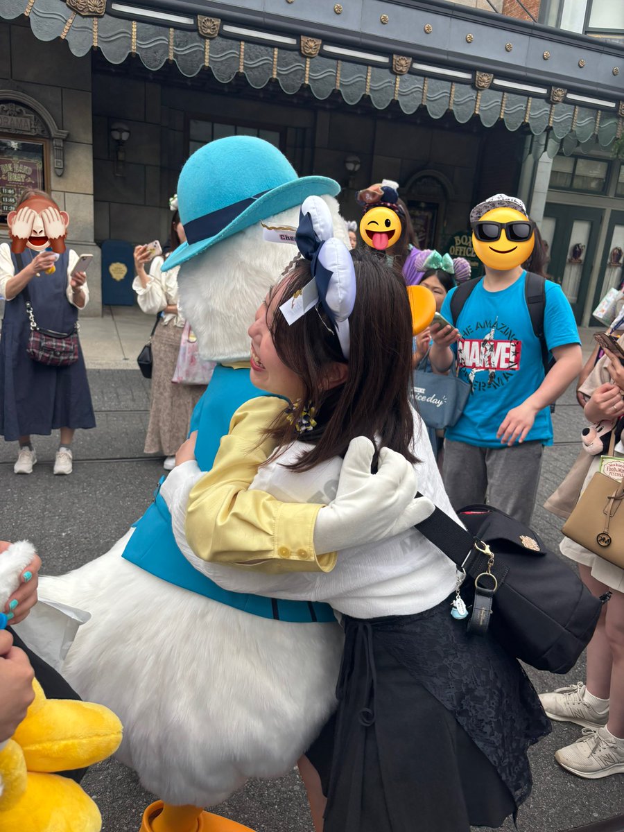 applexxxcider's tweet photo. 久々日本帰国🇯🇵しましてディズニーでたくさんあそんできました〜♡
ドナルドかんわいい〜🫶💕 https://t.co/Hslu0i0Cvv