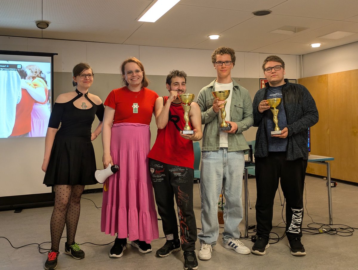 May🏳️⚧️ (@mayismyself) on Twitter photo Die Top 3 vom National Arcadian "Topspieler Verboten"
🥇<a href="/Lactuas1/">Lactuas</a>
🥈<a href="/skatehamster/">skatehamster</a>
🥉<a href="/RS_SplashMage/">SplashMage</a>
Vielen Dank an alle Teilnehmer, Helfer und Zuschauer! Die Top 3 vom National Arcadian "Topspieler Verboten"
🥇<a href="/Lactuas1/">Lactuas</a>
🥈<a href="/skatehamster/">skatehamster</a>
🥉<a href="/RS_SplashMage/">SplashMage</a>
Vielen Dank an alle Teilnehmer, Helfer und Zuschauer!