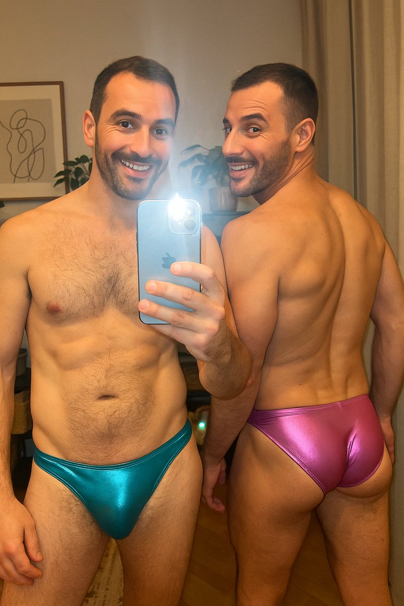 Serving more curves than the Amalfi Coast 🇮🇹🍝 Who needs pasta when he’s this thick? #ItalianMen #GayGaze #SpicyEurope