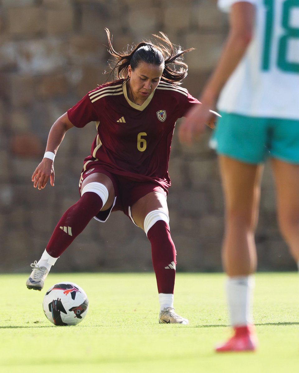 Sphera Tenerife 🏴 (@spheratenerife) on Twitter photo #InternacionalesCDT | Michelle Romero (⚽️) fue titular y marcó el 2° gol de su selección en el amistoso 🇳🇿🇻🇪 (1-3) disputado hoy en el Marbella Football Center (🇪🇦).
(📸 <a href="/FemeninoFVF/">Vinotinto Femenina</a>) #InternacionalesCDT | Michelle Romero (⚽️) fue titular y marcó el 2° gol de su selección en el amistoso 🇳🇿🇻🇪 (1-3) disputado hoy en el Marbella Football Center (🇪🇦).
(📸 <a href="/FemeninoFVF/">Vinotinto Femenina</a>)