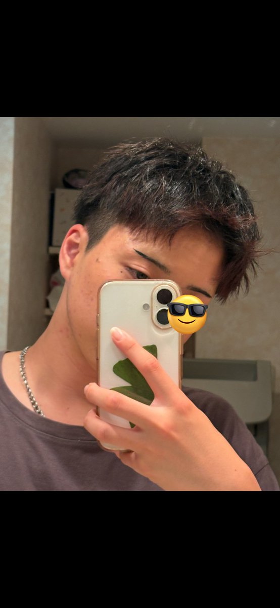 ゆーと tweet media