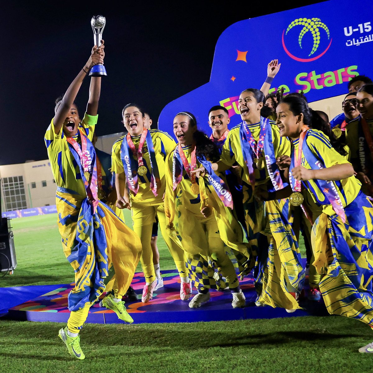 meejoo_19's tweet image. 🚨 أزمة إدارية جديدة على مستوى الألعاب المختلفة ||  تعبـر عن حالة الفوضى الكبيرة التي يعيشها النصر في عهد رائـد إسماعيل  . 

• تم بشكلٍ شفهـي إبلاغ إدارة فريق كرة الطـائرة المتوجّين قبل اسبوع ببطولة النخبة بـ ( إلغاء اللعبة ) 

• تم بشكلٍ شفهي إبلاغ إدارة فريق كرة الصالات…