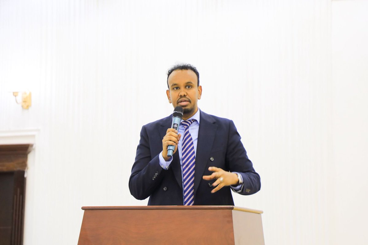 NBS_Somalia's tweet photo. The leadership of Somalia National Bureau of Statistics, led by Director General Dr. Abdisalam Mohamed & Deputy DG Abdirahman Omar Dahir, convened a general staff meeting today at SNBS Headquarters in Mogadishu. The DG outlined key institutional achievements & presented upcoming priorities for the Bureau.

The meeting featured an open Q\&A session, where staff engaged directly with leadership—raising questions, sharing valuable views to enhance performance. Dr. Abdisalam commended the dedication, professionalism & teamwork demonstrated among departments, calling the staff the engine behind SNBS's progress.

The leadership welcomed the constructive contributions from staff & affirmed their commitment to incorporating feedback into institutional reforms. As Somalia advances its public sector transformation agenda, SNBS continues to align & deliver high-quality and timely data that informs policy, drives development and empowers citizens. @AbdisalamHumbul @abdirahm_omar