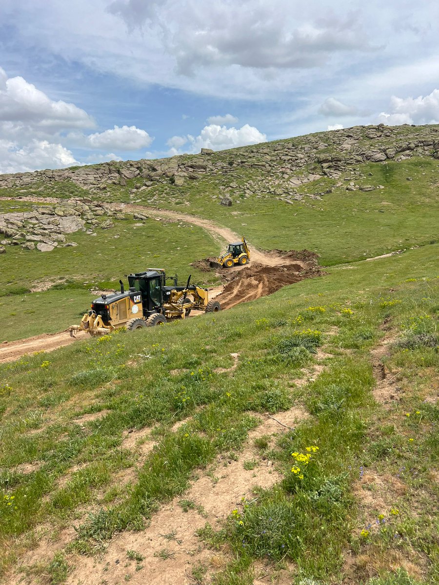 🛑 Ekiplerimiz Topraklı Mahallesi ve Berezgol mezrasında yol açma ve buz çalışması yaptı.

🛑 Ekîbên me li Taxa Topraklı û gundê Berezgolê xebatên paqijkirina rê û qeşayê kirin.
