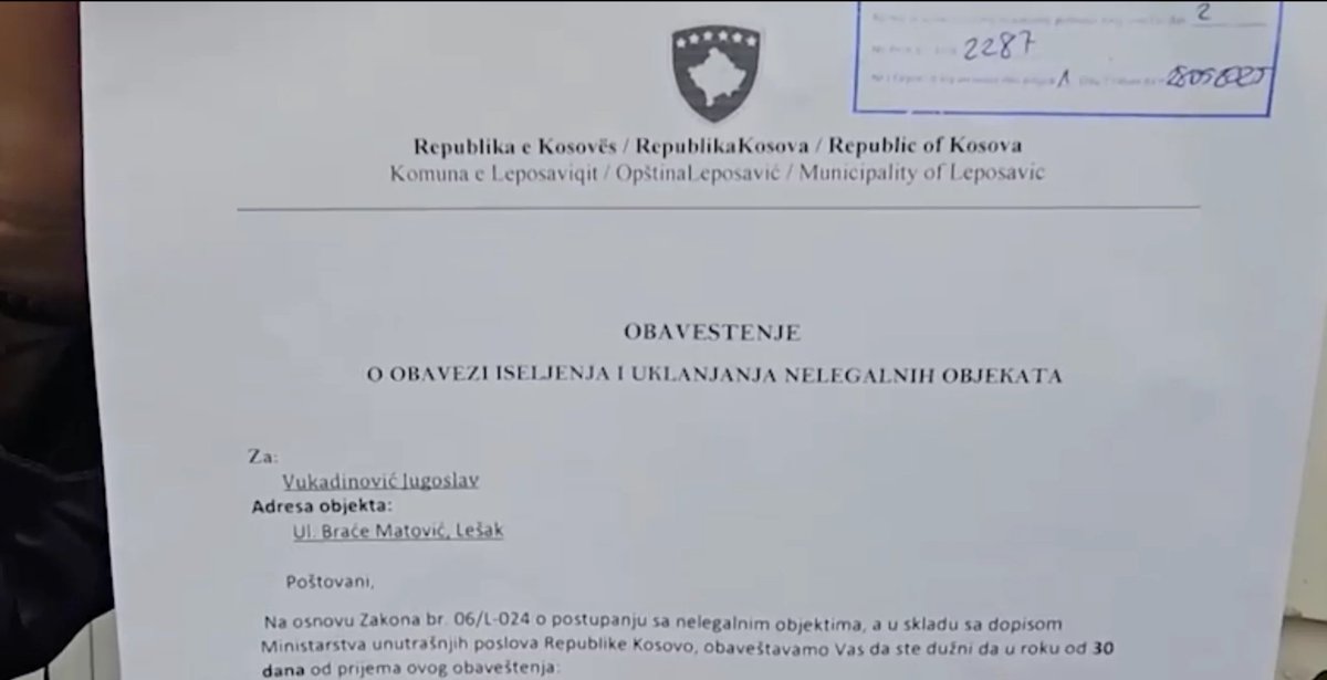 🚨 #Kosovo* Albanian regime orders 17 Serbian families in the North to vacate and demolish their homes within 1 month! Serbs vow to defend their hard-earned properties against this ethnic cleansing by an illegitimate local authority. 😡🏘️💥

vreme.com/en/vesti/lepos…