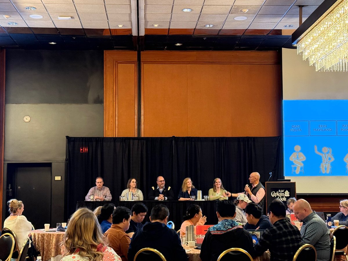 Robin Jones tweet media