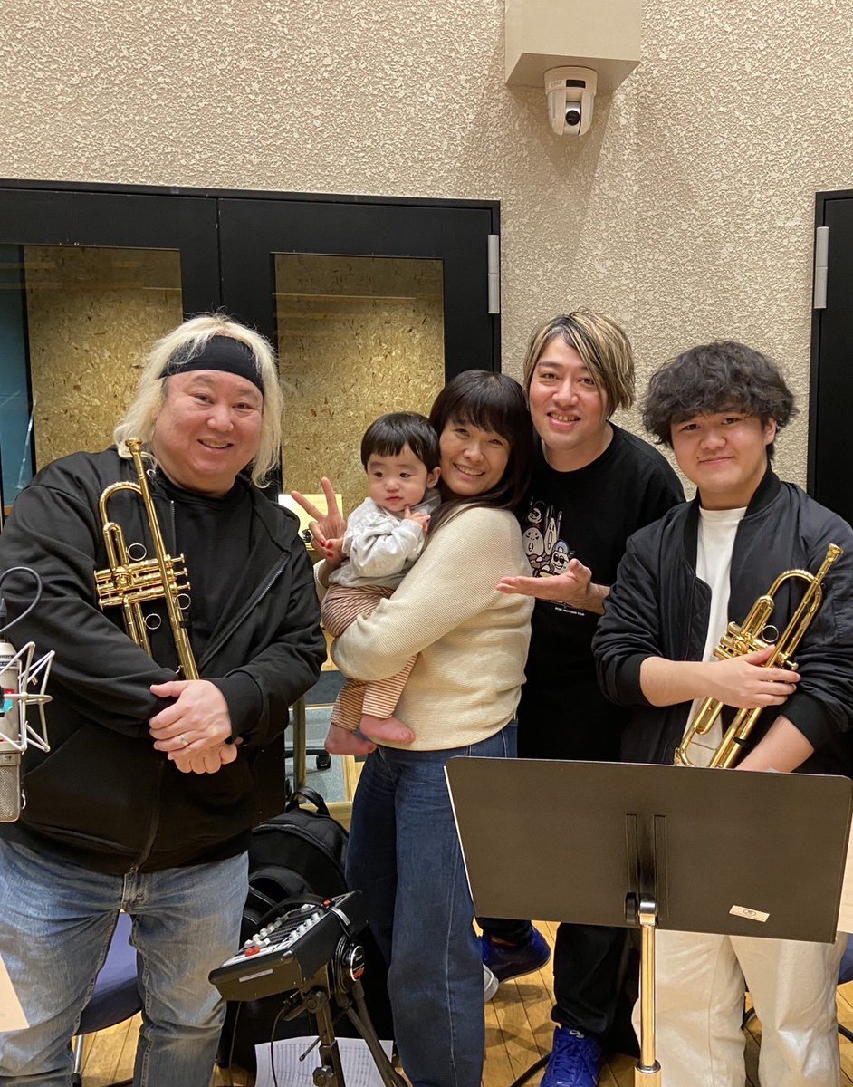 本日は某レコーディングwithミヤシロ家でした🎺
発表をお楽しみに。息子ちゃん初スタジオ！

instagram.com/p/DKUdXQUzlXq/…