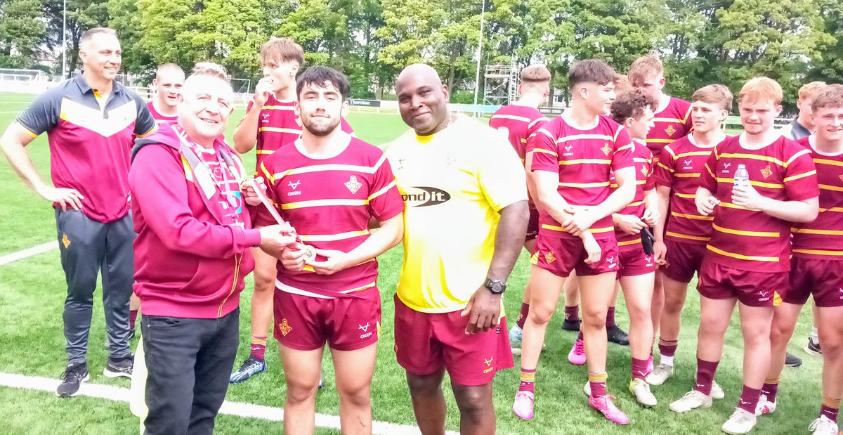 Huddersfield Giants Supporters Association (HGSA) (@hudgiantssa) on Twitter photo Not one for the defensive purists but a hugely entertaining game as the <a href="/Giantsrl/">Huddersfield Giants ๐ฎ๐</a> academy ends in a 40-38 win for our boys against Hull KR to maintain their 100% home record.
Roman Sharma was nominated as our player of the match
Thanks as always for the support.
Get in boys ๐๐ผ Not one for the defensive purists but a hugely entertaining game as the <a href="/Giantsrl/">Huddersfield Giants ๐ฎ๐</a> academy ends in a 40-38 win for our boys against Hull KR to maintain their 100% home record.
Roman Sharma was nominated as our player of the match
Thanks as always for the support.
Get in boys ๐๐ผ