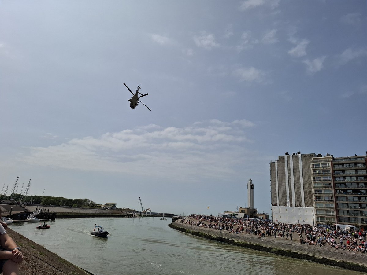 rogerackaert's tweet photo. Blankenberge 31/05/2025 
15.38u #vrtweer  
Reddings helicopter NH90 https://t.co/C3V08p554j