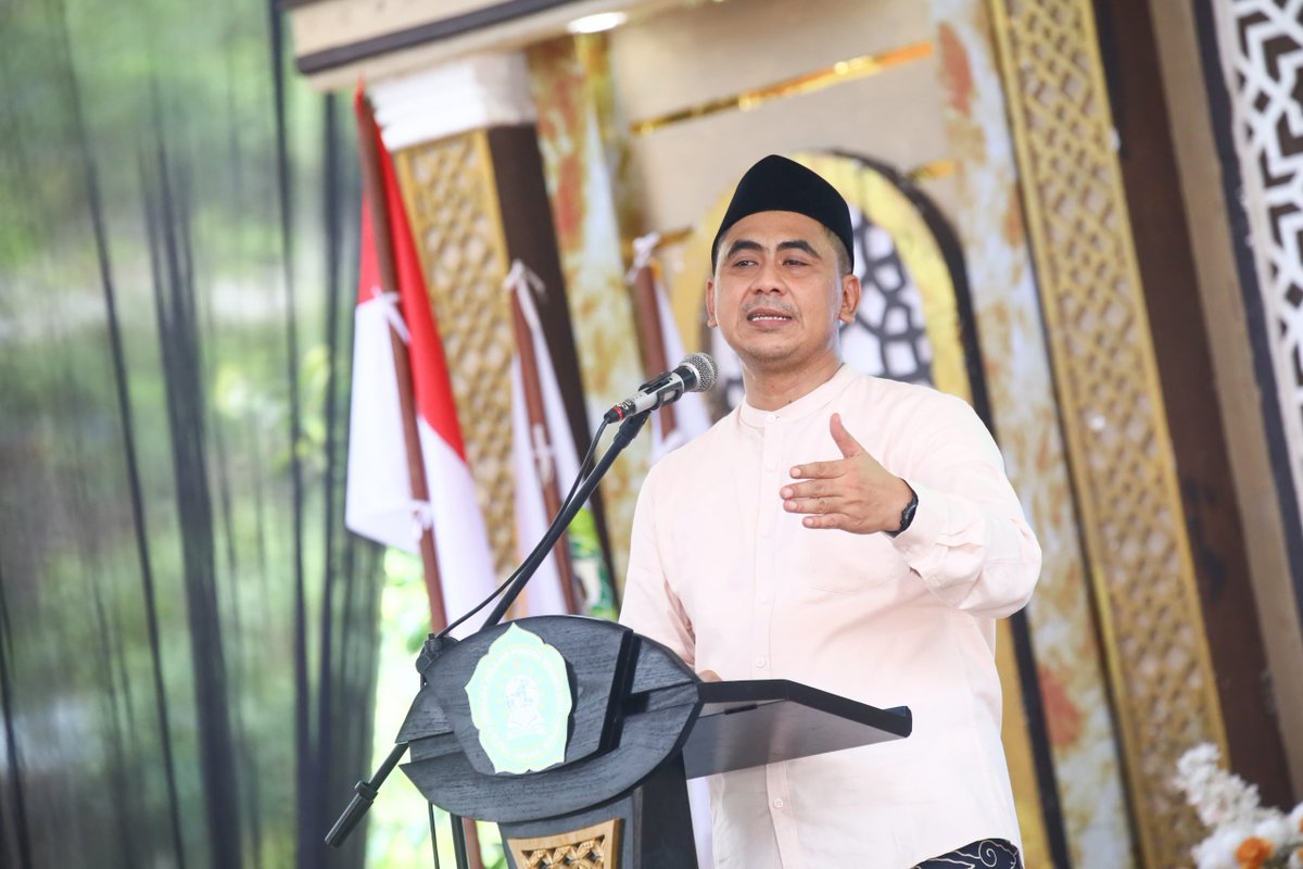 100 Hari Kinerja Luthfi-Yasin, Buktikan Keberpihakan kepada Pesantren - 
#JatengGayeng
 jatengprov.go.id/publik/100-har…