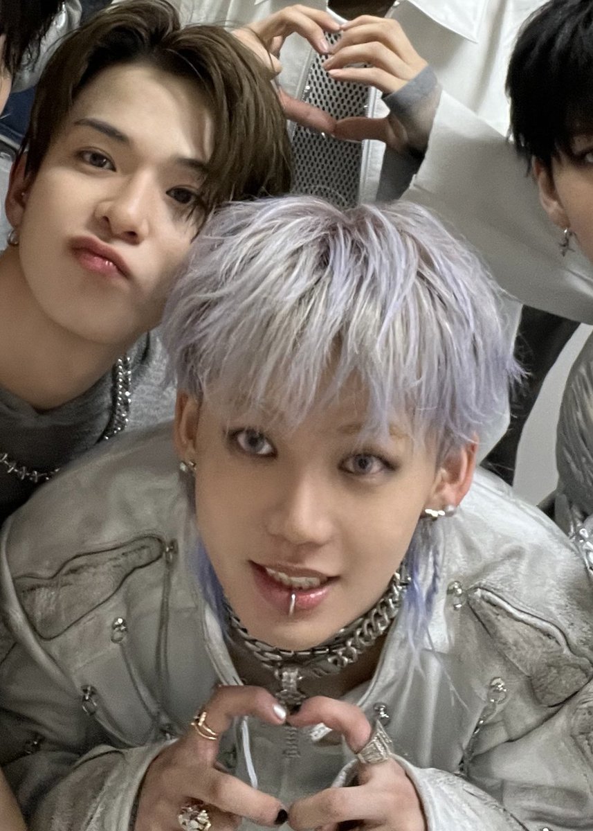 chsisbae's tweet photo. Pretty little babies 😍

#CHOIHYUNSUK #ASAHI @treasuremembers https://t.co/zOUzLQ042D
