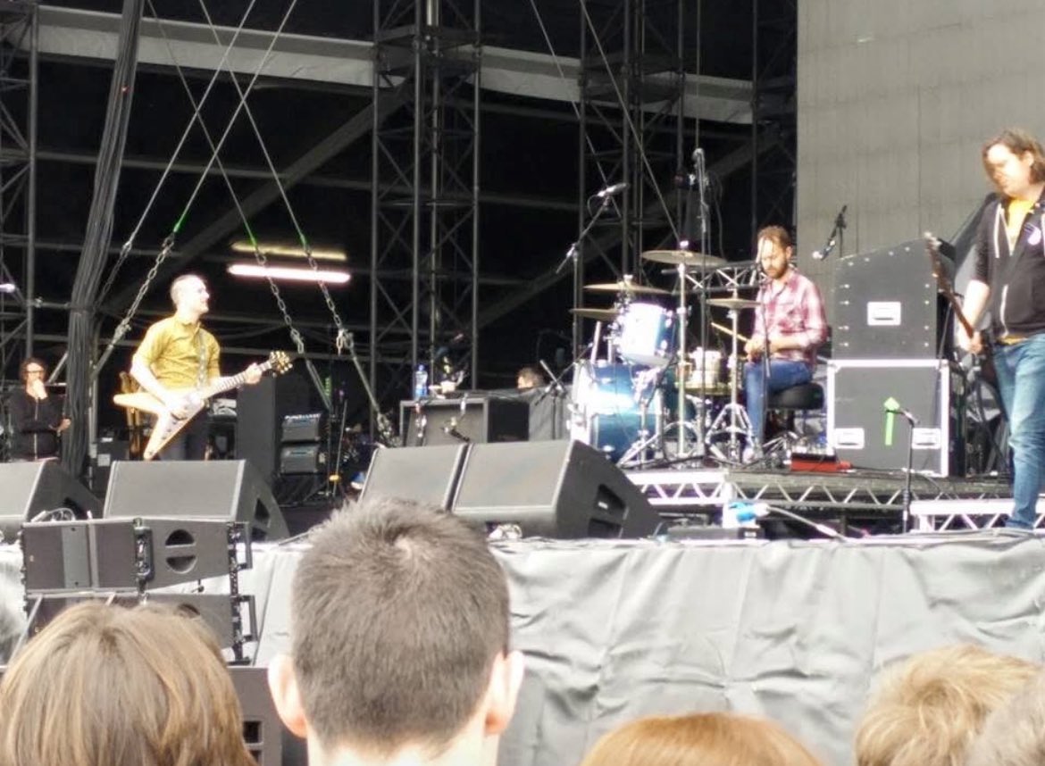 10 years ago <a href="/ashofficial/">ASH</a> played at Slane Castle supporting <a href="/foofighters/">Foo Fighters</a> while I love #girlfrommars it was a cover of teenage kicks dedicated to the Grohlster that sticks in the mind. Great band, great gig and flying v’s are always class! #rock #slane #ohyeah