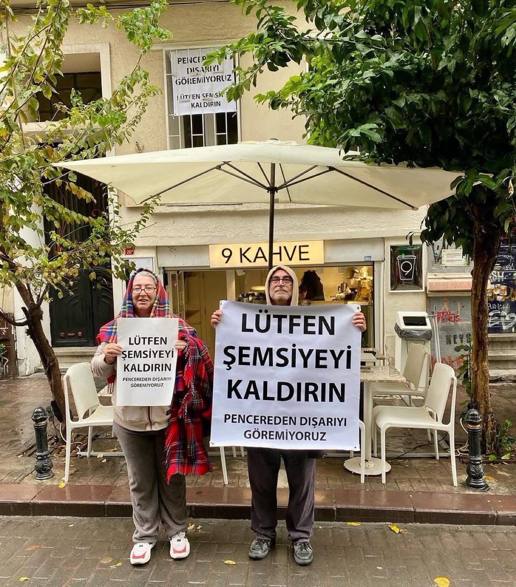 Butik protesto…
Senin dalını kıranın, şemsiyesini kökünden sökeceksin addssfg