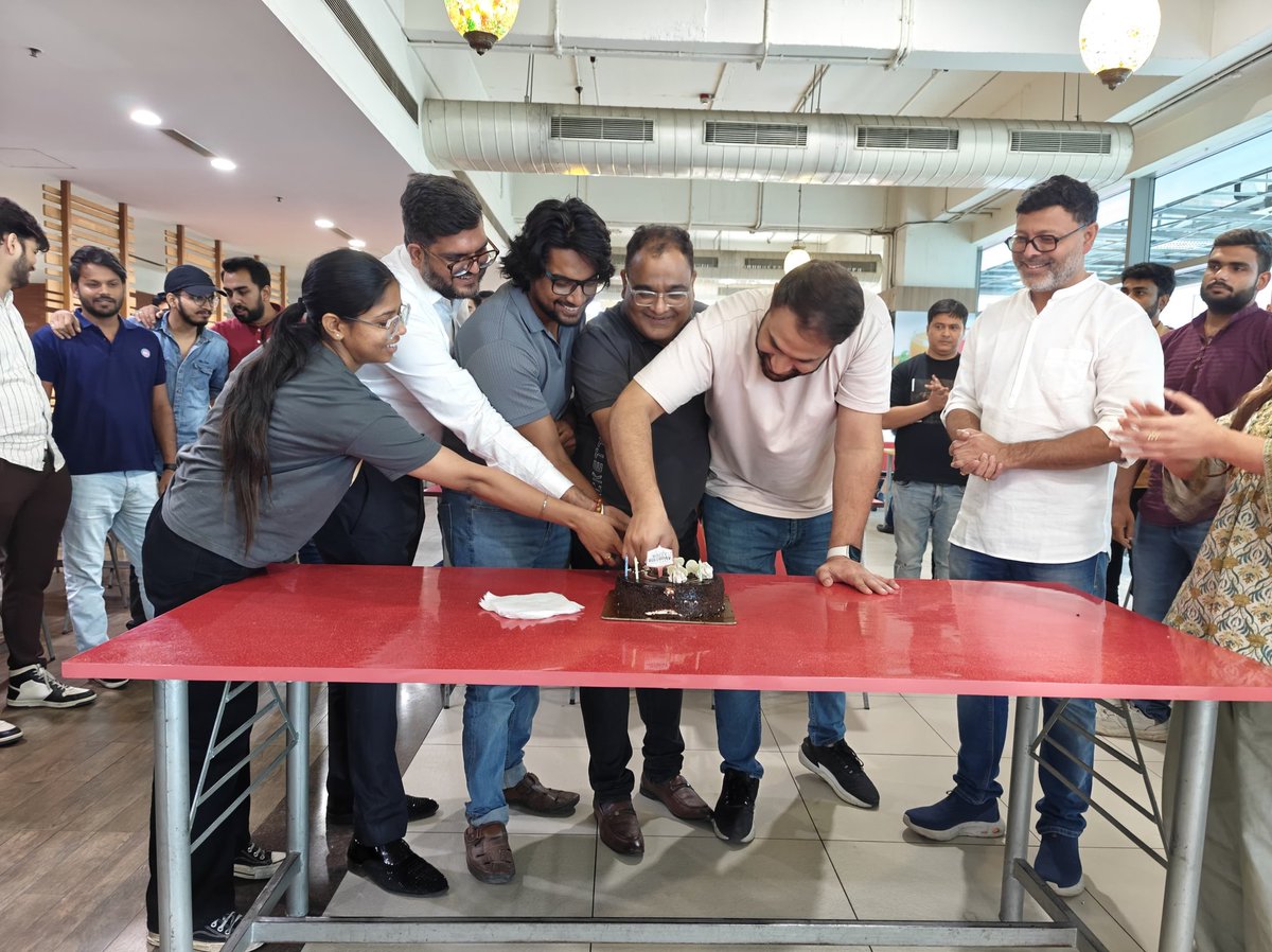 RtcTek's tweet image. Here’s to the amazing stars born in May!
Team #RTCTek celebrates you—the minds that make every byte brighter and every brainstorm bolder. 

Happy Birthday, May Mavericks.

#rtctek #roundtheclocktechnologies #rtctekfamily #lifeatrtctek #celebratetogether