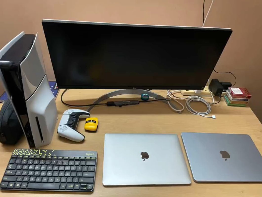 r_joydeb's tweet image. Thank You typescript #typescript #100xDevs
It&apos;s been a journey so far and still is but it became a lot easier. The Guy struggling to learn React due to no proper machine, now has more than enough. I&apos;m Grateful &amp;amp; Blessed.
Bhairav Baba is very kind.
Om Bhairavaye Namah 🙏🏻