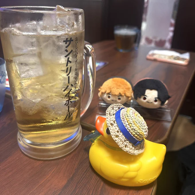 今日は15時からずっとフォロワさんとタイマン呑みをしていました。今回本当に呑みすぎて、頭の中にジークアクスみたいなキラキラがいっぱい降ってきてめちゃくちゃびっくりしました。素晴らしい土曜日