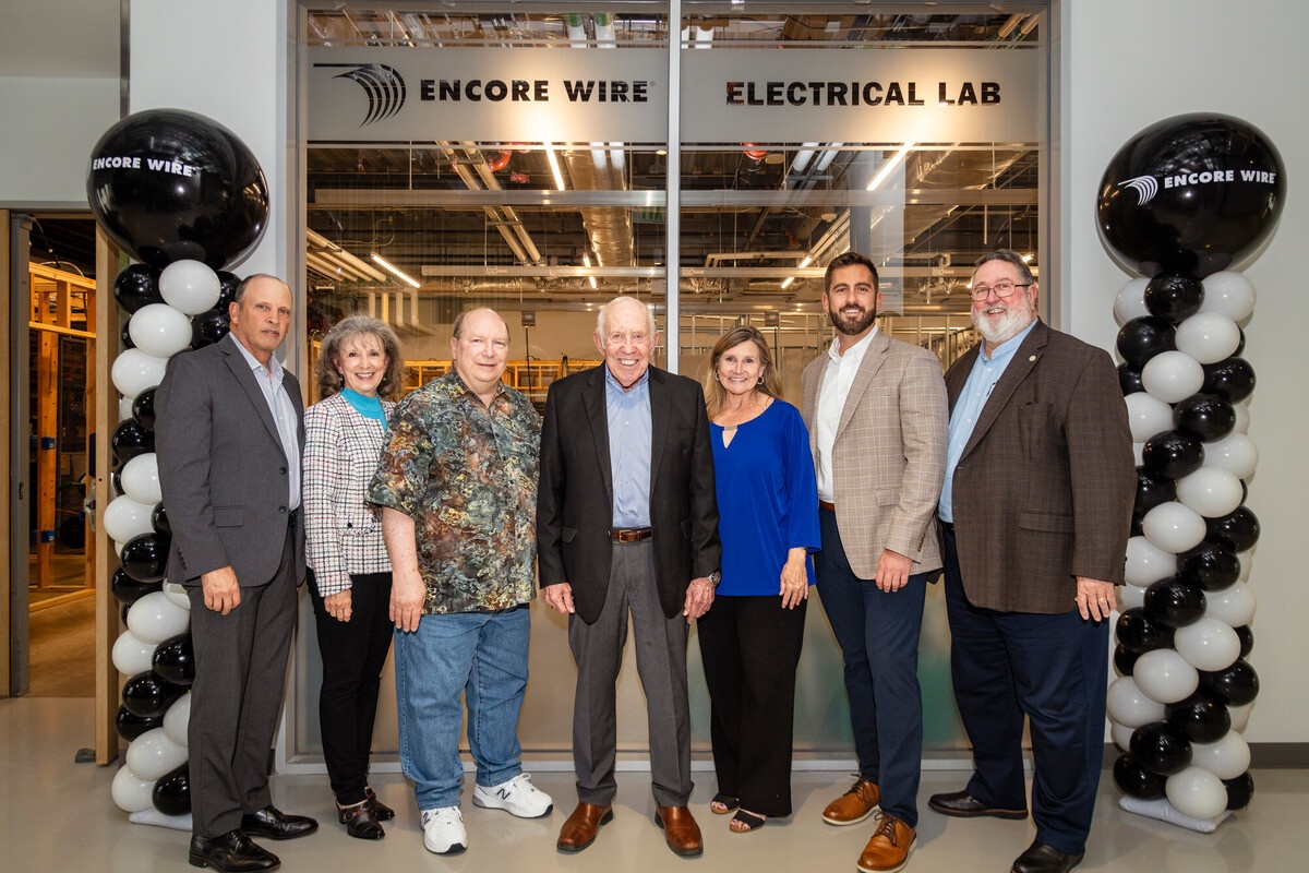 Earlier this month, we were proud to take part in the dedication of the Encore Wire Electrical Lab at Collin College’s Technical Campus. For over 10 years, we’ve valued our partnership with Collin College and remain committed to supporting the Electrical Program.