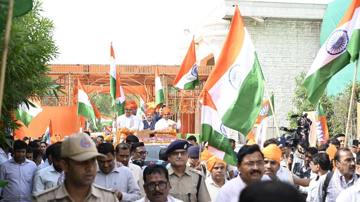 BJP Rajasthan (@bjp4rajasthan) on Twitter photo рдЖрдЬ рдЬрдпрдкреБрд░ рдореЗрдВ рдЖрдпреЛрдЬрд┐рдд рднрд╡реНрдп рддрд┐рд░рдВрдЧрд╛ рдпрд╛рддреНрд░рд╛ рдореЗрдВ рднрд╛рд░рддреАрдп рдЬрдирддрд╛ рдкрд╛рд░реНрдЯреА рдХреЗ рд░рд╛рд╖реНрдЯреНрд░реАрдп рдЕрдзреНрдпрдХреНрд╖ рдПрд╡рдВ рдорд╛рдирдиреАрдп рдХреЗрдВрджреНрд░реАрдп рдордВрддреНрд░реА рд╢реНрд░реА <a href="/JPNadda/">Jagat Prakash Nadda</a>, рдореБрдЦреНрдпрдордВрддреНрд░реА рд╢реНрд░реА <a href="/BhajanlalBjp/">Bhajanlal Sharma</a>, рдкреНрд░рджреЗрд╢ рдЕрдзреНрдпрдХреНрд╖ рд╢реНрд░реА <a href="/madanrrathore/">Madan Rathore</a>, рдЙрдкрдореБрдЦреНрдпрдордВрддреНрд░реА рд╢реНрд░реАрдорддреА <a href="/KumariDiya/">Diya Kumari</a> рдПрд╡рдВ рдбреЙ. <a href="/DrPremBairwa/">Dr Prem Chand Bairwa</a> рд╕рд╣рд┐рдд рдмрдбрд╝реА рд╕рдВрдЦреНрдпрд╛ рдореЗрдВ рднрд╛рдЬрдкрд╛ рдЖрдЬ рдЬрдпрдкреБрд░ рдореЗрдВ рдЖрдпреЛрдЬрд┐рдд рднрд╡реНрдп рддрд┐рд░рдВрдЧрд╛ рдпрд╛рддреНрд░рд╛ рдореЗрдВ рднрд╛рд░рддреАрдп рдЬрдирддрд╛ рдкрд╛рд░реНрдЯреА рдХреЗ рд░рд╛рд╖реНрдЯреНрд░реАрдп рдЕрдзреНрдпрдХреНрд╖ рдПрд╡рдВ рдорд╛рдирдиреАрдп рдХреЗрдВрджреНрд░реАрдп рдордВрддреНрд░реА рд╢реНрд░реА <a href="/JPNadda/">Jagat Prakash Nadda</a>, рдореБрдЦреНрдпрдордВрддреНрд░реА рд╢реНрд░реА <a href="/BhajanlalBjp/">Bhajanlal Sharma</a>, рдкреНрд░рджреЗрд╢ рдЕрдзреНрдпрдХреНрд╖ рд╢реНрд░реА <a href="/madanrrathore/">Madan Rathore</a>, рдЙрдкрдореБрдЦреНрдпрдордВрддреНрд░реА рд╢реНрд░реАрдорддреА <a href="/KumariDiya/">Diya Kumari</a> рдПрд╡рдВ рдбреЙ. <a href="/DrPremBairwa/">Dr Prem Chand Bairwa</a> рд╕рд╣рд┐рдд рдмрдбрд╝реА рд╕рдВрдЦреНрдпрд╛ рдореЗрдВ рднрд╛рдЬрдкрд╛