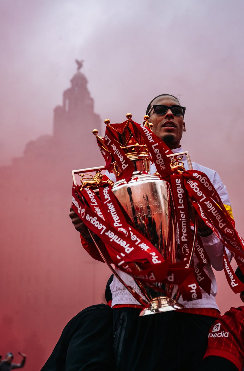 What a photo. ❤️