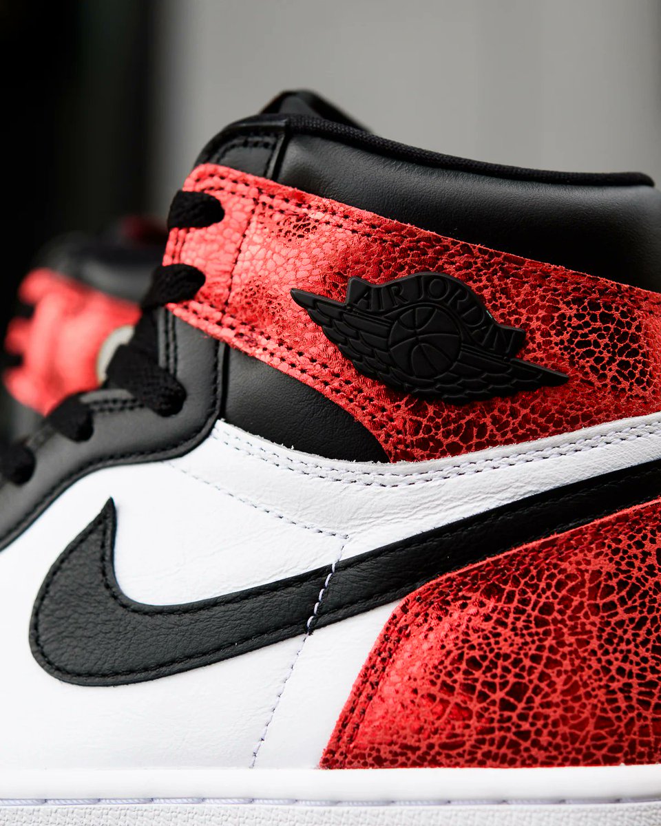 The Women's Air Jordan 1 High OG "Ruby" is Available Now 😍

Where To Buy: hoh.news/hGMGF2qhS