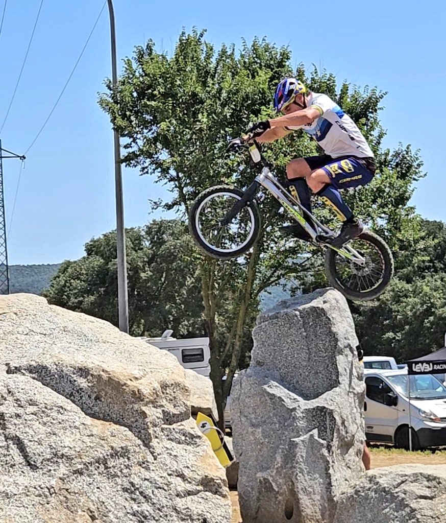 CopaCatTrial's tweet photo. En marxa la final de #CopaCatTrial a Sant Antoni de Vilamajor 🚀

#Trial #Ciclisme https://t.co/XUhrspPEuy