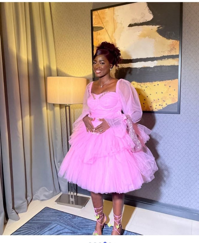 Gifty (@_sheisgifty) on Twitter photo Hi <a href="/_theladymo/">ỌMỌ́TÁRÁ LAWRENCE</a> this is me shooting my shot to u, I was scrolling through ur IG I saw this outfit I love it.
Will u be sooo kind to give the dress, shoes maybe the hair too I want to used it for my 25 birthday shoot soon
Thank u in advance ma Hi <a href="/_theladymo/">ỌMỌ́TÁRÁ LAWRENCE</a> this is me shooting my shot to u, I was scrolling through ur IG I saw this outfit I love it.
Will u be sooo kind to give the dress, shoes maybe the hair too I want to used it for my 25 birthday shoot soon
Thank u in advance ma