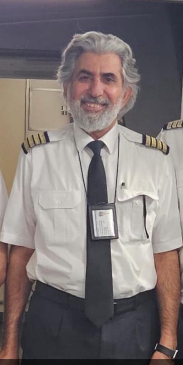 ودعنا بالأمس الزميل الكابتن جاسم الحسيني بعد مسيرة عطاء فاقت ال 40 سنة تنقل فيها بين أساطيل الايرباص والبوينغ وختم على B777،
نتمني لأخونا بوطلال كل توفيق وسداد وطولت العمر . #كفيت_ووفيت
#الخطوط_الجوية_الكويتية 
#الناقل_الوطني