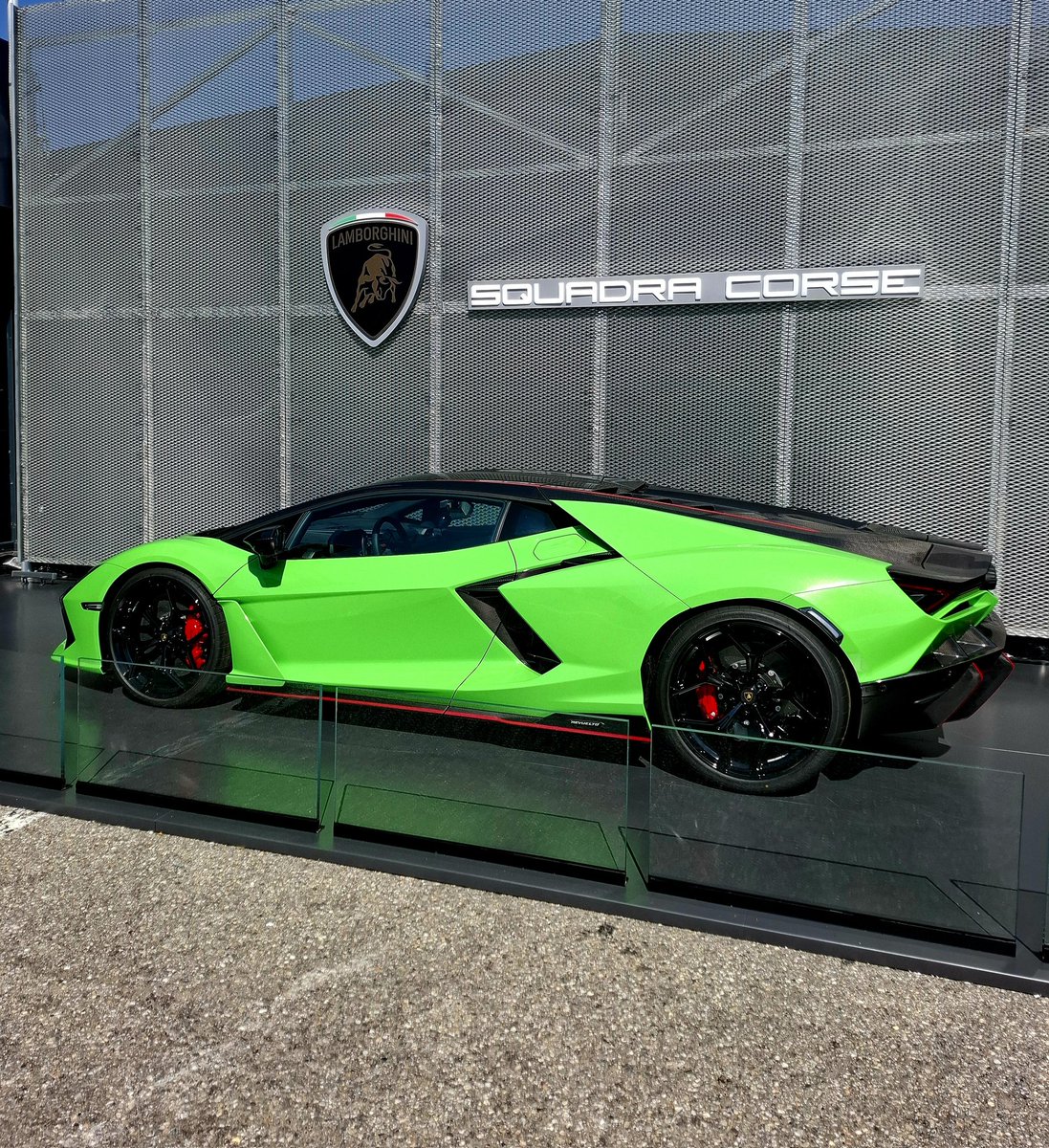 Gravitaslabs (@gravitas_labs) on Twitter photo With @lamborghini and partners at Monza, Italy! The sun is shining for all of us here☀️
<a href="/Lamborghini/">Lamborghini</a>
<a href="/LightLinkChain/">LightLink ⛓️</a>
<a href="/TheMotorverse/">Motorverse</a> With @lamborghini and partners at Monza, Italy! The sun is shining for all of us here☀️
<a href="/Lamborghini/">Lamborghini</a>
<a href="/LightLinkChain/">LightLink ⛓️</a>
<a href="/TheMotorverse/">Motorverse</a>