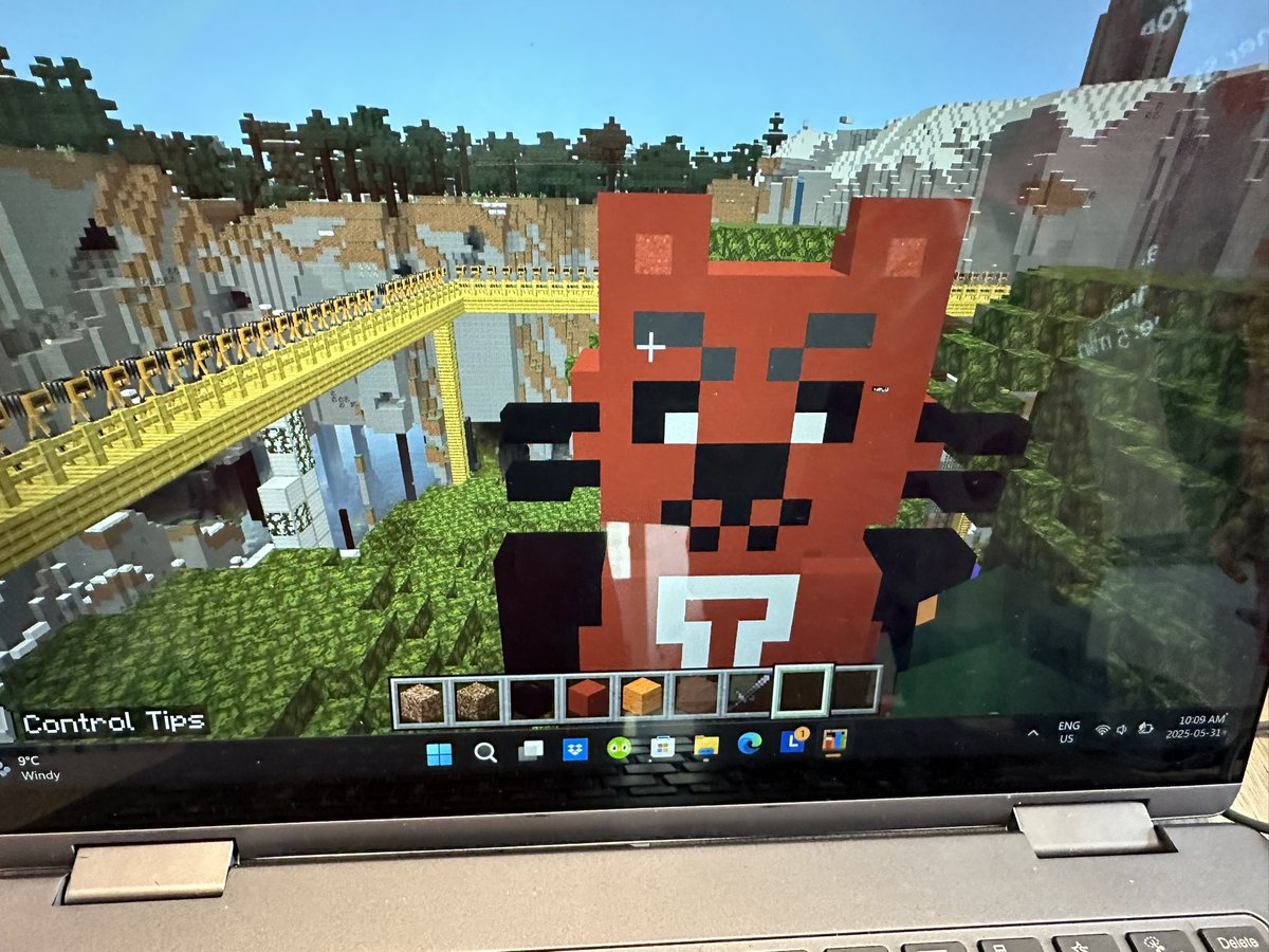 Amanda Rose tweet media