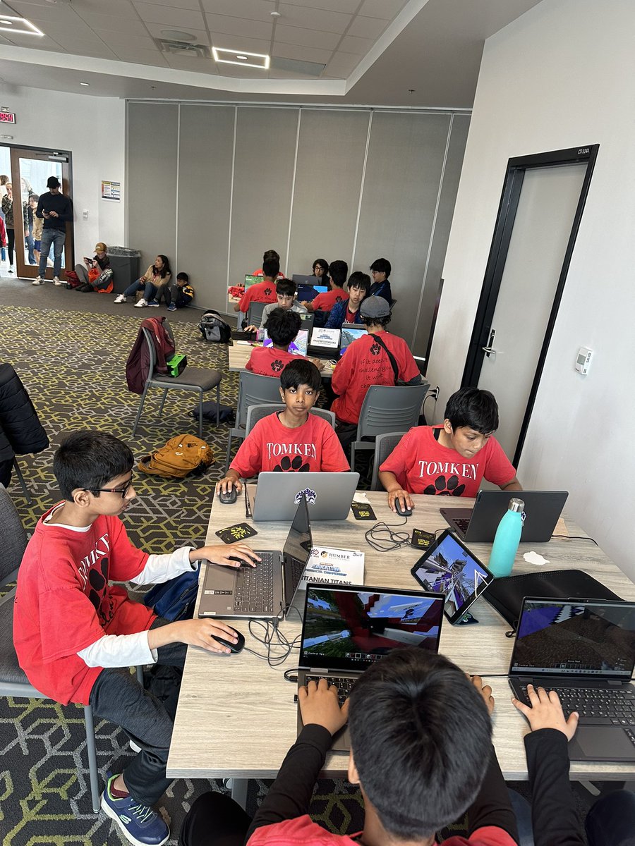 Amanda Rose tweet media