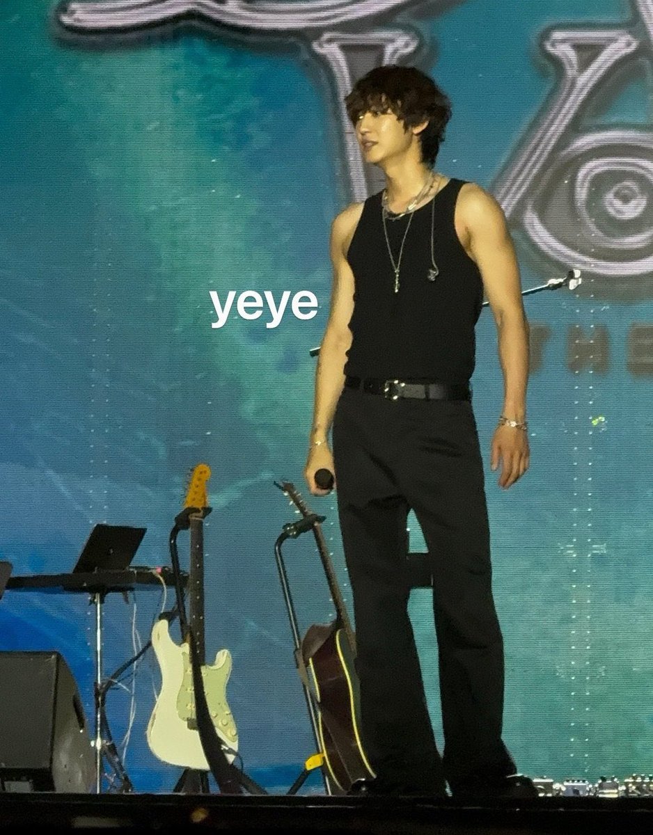 pcypictures's tweet image. tall, sexy and gorgeous