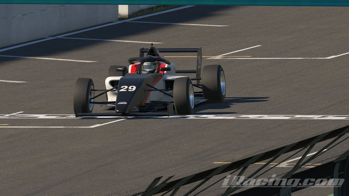 GRHawk17's tweet photo. 全日本e-F4選手権Rd.2 Q24→P17→P5→P18
初めてのe-F4本戦でレース2まで生き残ることができて良かったと思います。
しかし、敗者復活戦でのスタートミス、レース2のピット速度違反のペナルティ、細かいミスがレース結果に大きく影響することを改めて痛感したレースでした。
続き↓ #iracing #eF4 https://t.co/bj8spJ9K8W
