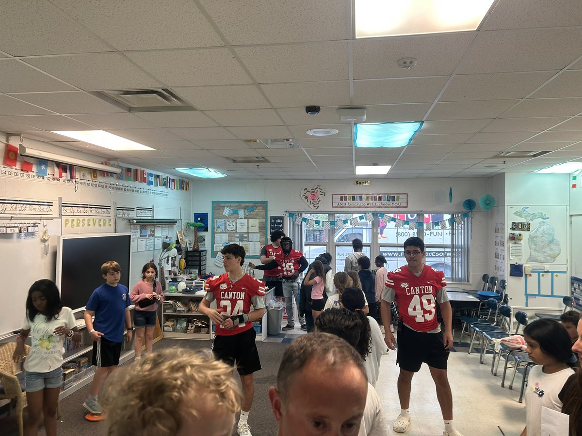 Coach_Newt (@coachenewt) on Twitter photo Canton Football and <a href="/Bazzi_77/">Mohammad Bazzi</a> helping out at Workmnan Elementary’s Fun Fair. We appreciate the opportunity to be involved with a great event. @ Canton Football and <a href="/Bazzi_77/">Mohammad Bazzi</a> helping out at Workmnan Elementary’s Fun Fair. We appreciate the opportunity to be involved with a great event. @