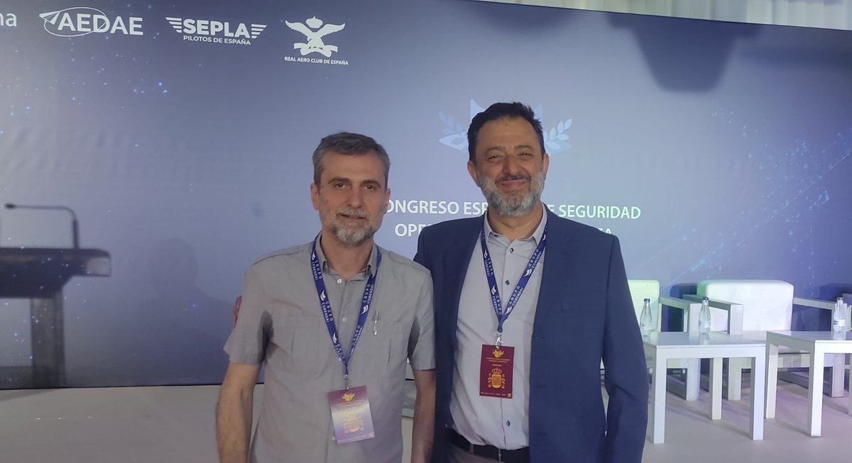 fsai_es's tweet photo. El 30 de mayo FSAI asistió al II Congreso Español de Seguridad Operacional en el RACE. Se abordaron IA, sustitución de personal operativo y el futuro de la seguridad aérea. Gran nivel de debate e importantes reconocimientos a Isabel Maestre y José Luis Rodríguez. ✈️🤖 #Safety https://t.co/YckYSLJkla