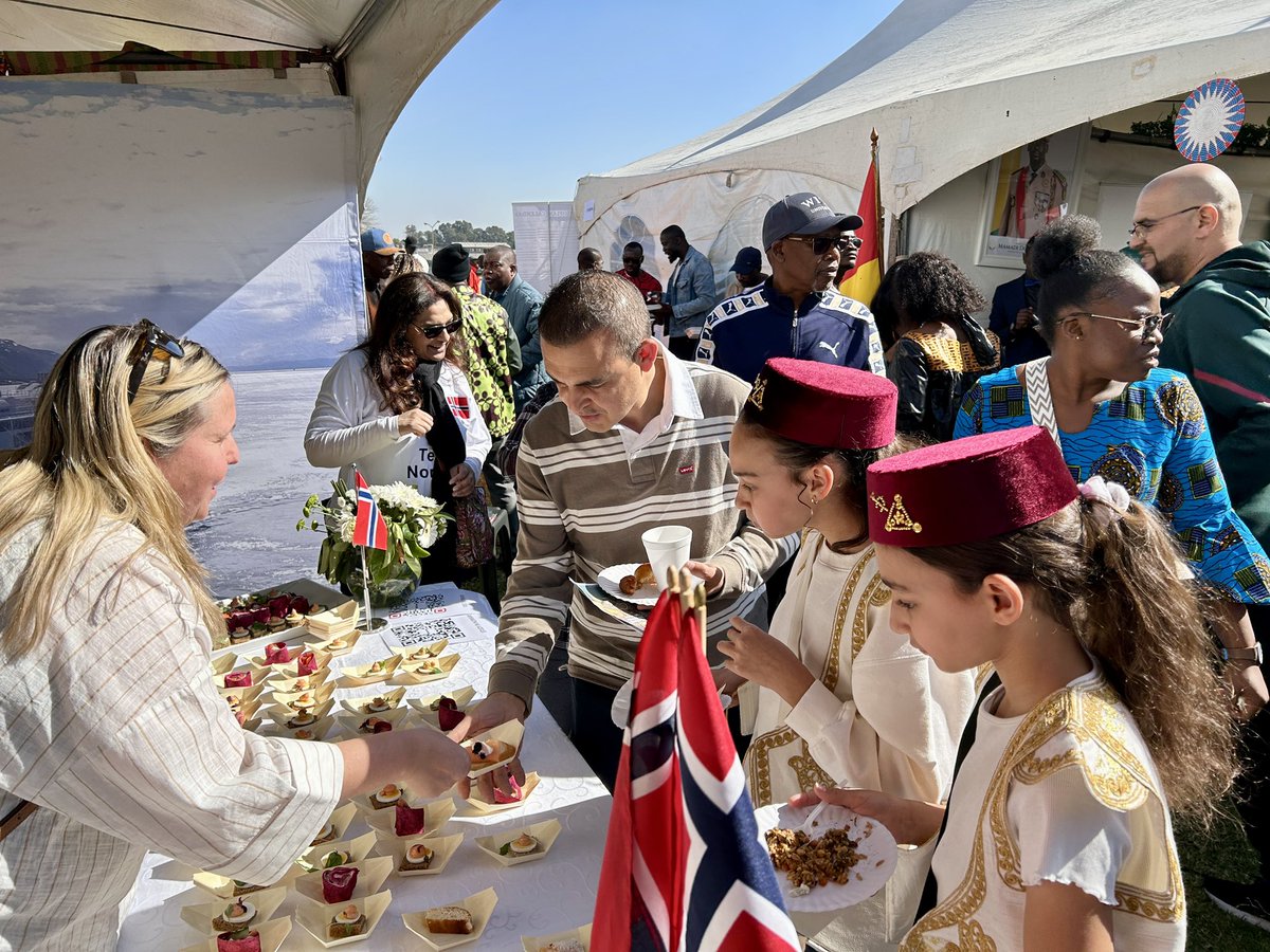whelstrom's tweet image. #AfricaDay2025
Great celebration of Africa’s diversity and unity in 🇿🇦 Ekuruleni municipality today!
Norwegian salmon & cod roe added some ‘exotic touch’ to the rich African cuisines 🇳🇴🌍