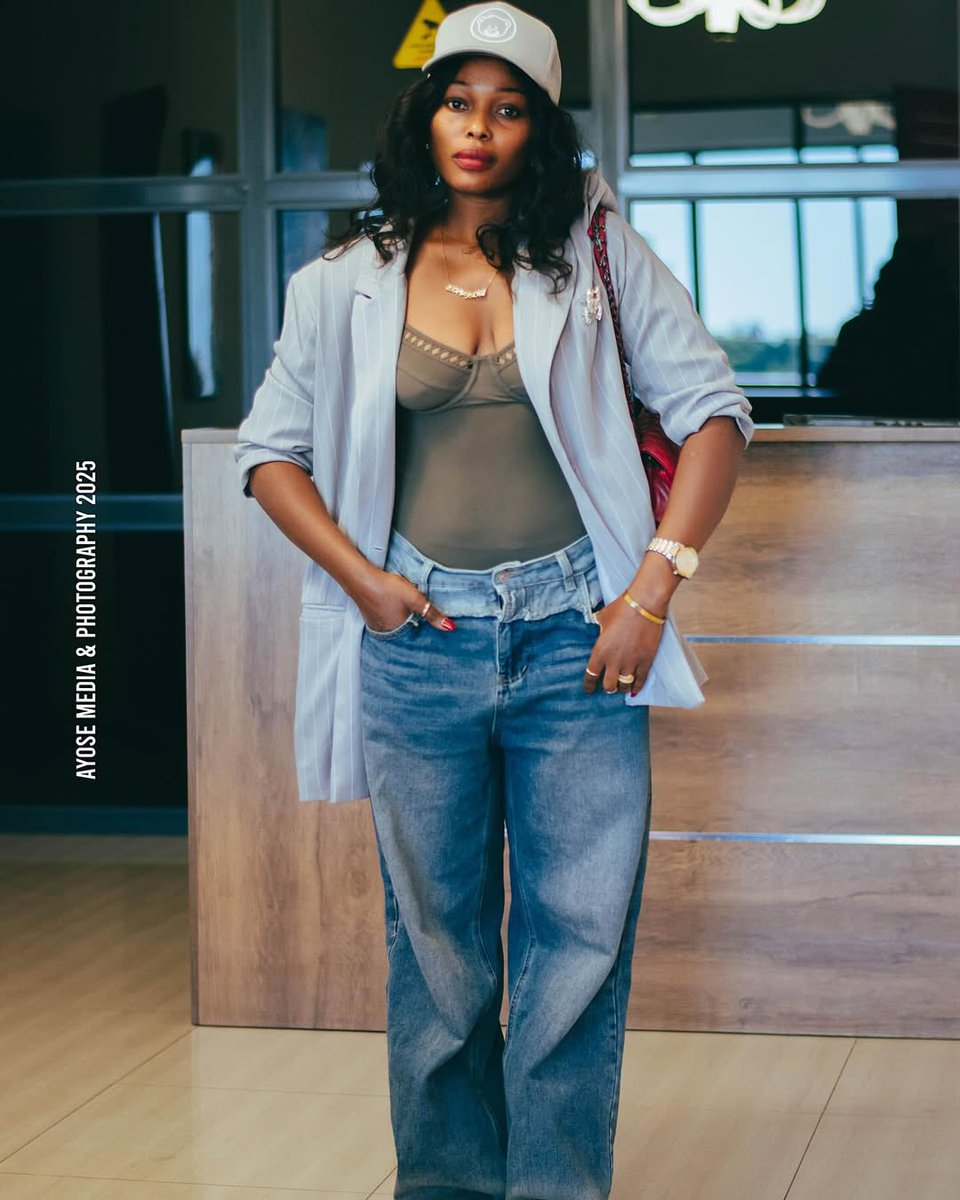 The Radio Goddess <a href="/PaigeEthy/">PaigeEthy❤</a> in her BearWithMe trucker hat. 

📸: Ayase Media &amp; Photography 

#BearWithMe 
#BearWitness 
#BearWithChef187 
#LoveBearsAllThings