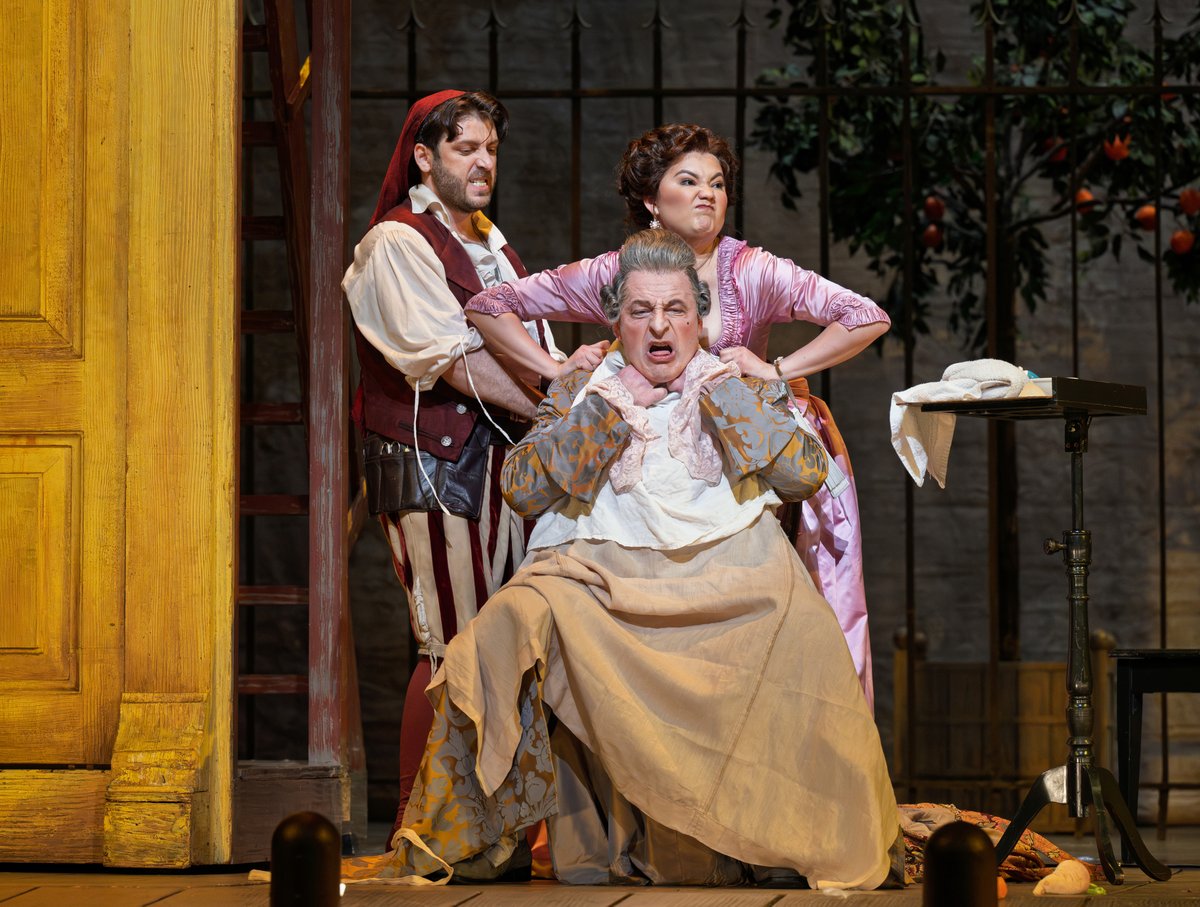 WQXR Classical (@wqxr) on Twitter photo Tune in today at 1PM for a live broadcast of Rossini’s 𝘛𝘩𝘦 𝘉𝘢𝘳𝘣𝘦𝘳 𝘰𝘧 𝘚𝘦𝘷𝘪𝘭𝘭𝘦 from the <a href="/MetOpera/">Metropolitan Opera</a>! And if you're new to the opera, Jeff Spurgeon’s 3-minute crash course has you covered: bit.ly/4jpIG35
📷 Jonathan Tichler / Met Opera Tune in today at 1PM for a live broadcast of Rossini’s 𝘛𝘩𝘦 𝘉𝘢𝘳𝘣𝘦𝘳 𝘰𝘧 𝘚𝘦𝘷𝘪𝘭𝘭𝘦 from the <a href="/MetOpera/">Metropolitan Opera</a>! And if you're new to the opera, Jeff Spurgeon’s 3-minute crash course has you covered: bit.ly/4jpIG35
📷 Jonathan Tichler / Met Opera