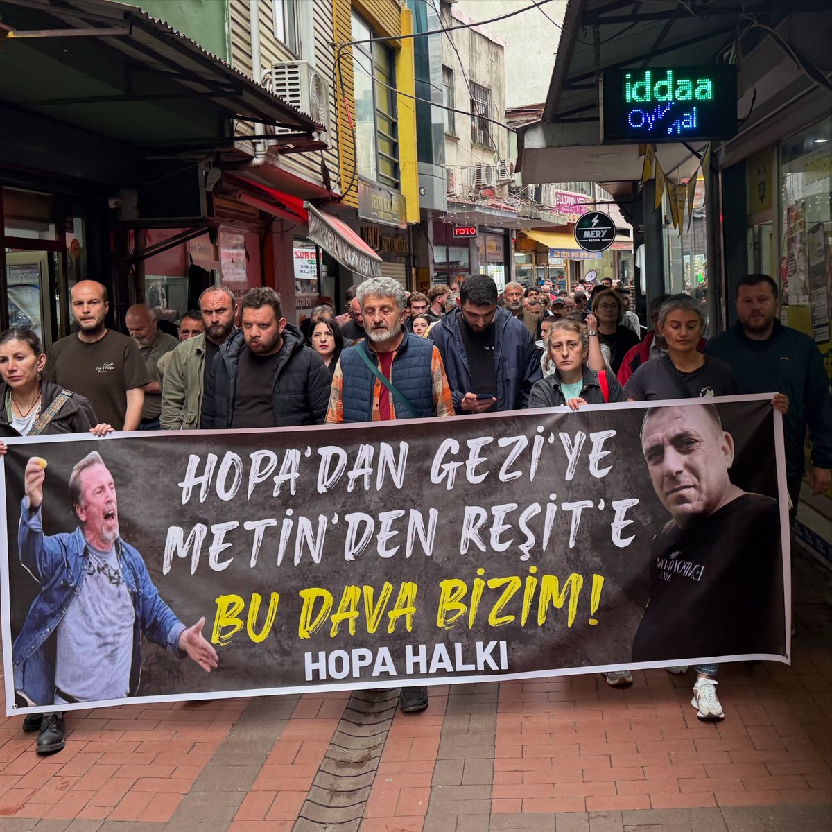 Gezi onurdur. 
#resitkibaricinadalet 
#MetinLokumcuOnurumuzdur