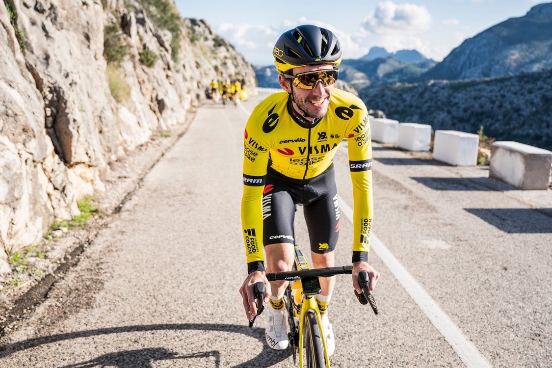 La rasoiata scientifica dello “Scienziato”‼️
Simon Yates è il padrone del Giro d’Italia‼️
Una tappa straordinaria nelle strade di casa nostra‼️
#giroditalia #ciclismo #uci #federcoclismo #vismara