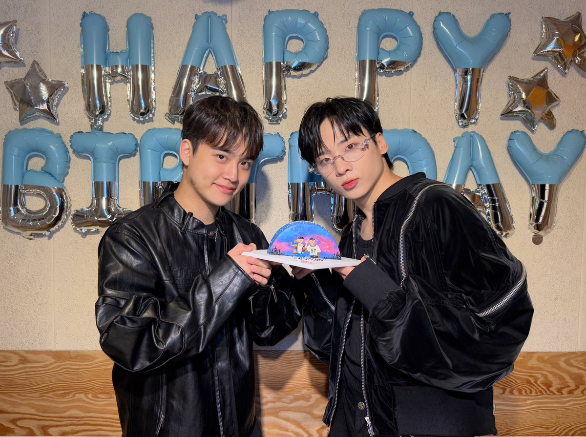 McndOfficial_'s tweet photo. [🛸]
젬들! 오랜만에 만나서 좋았고 생일 같이 축하해 줘서 고마웠어요! 우리 금방 만나요🫶🏻

#MCND #엠씨엔디
#Castle_J #캐슬제이 #BIC #빅
#HAPPYCastleJDAY
#HAPPYBICDAY https://t.co/pDBMW5m1Od