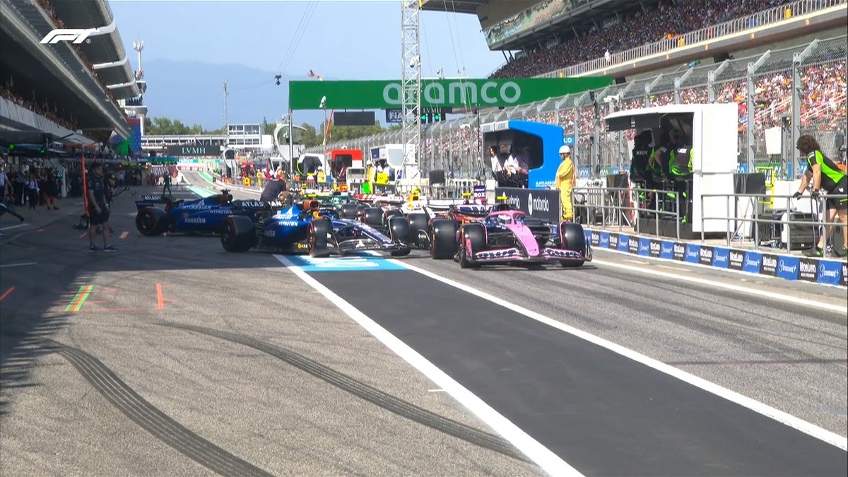 ctnewsweb's tweet photo. "SABOTAJE" en @AlpineF1Team contra #Colapinto. Fuera de la Quali. No pudo largar el argentino cuando había tenido una muy buena primera parte. Ahora otro nuevo problema
El peor auto https://t.co/QCUrpiGi7L @F1. NO SALIO QUEDO EN LA CALLE DE BOXES DE TAPÓN @fia @CNNEE @Briatore https://t.co/NlbaJ5inFY